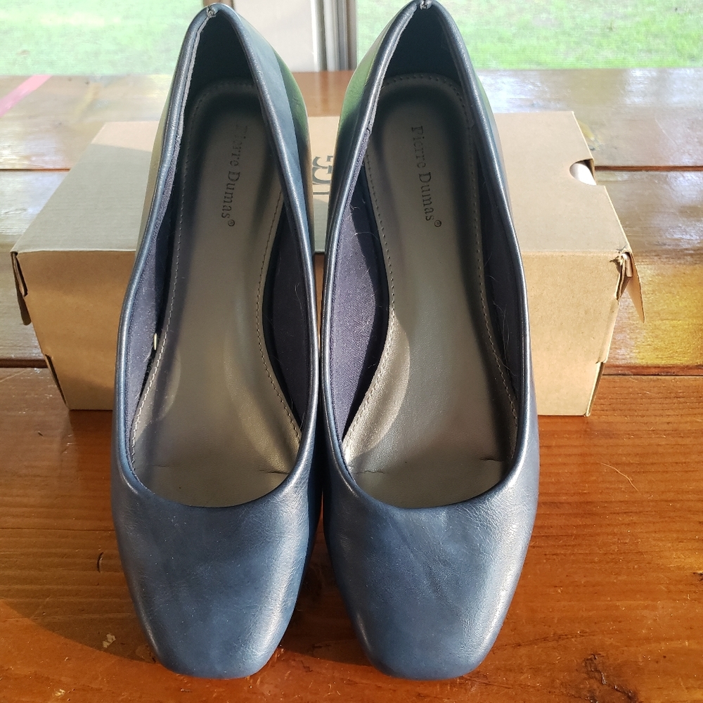 Women's shoes